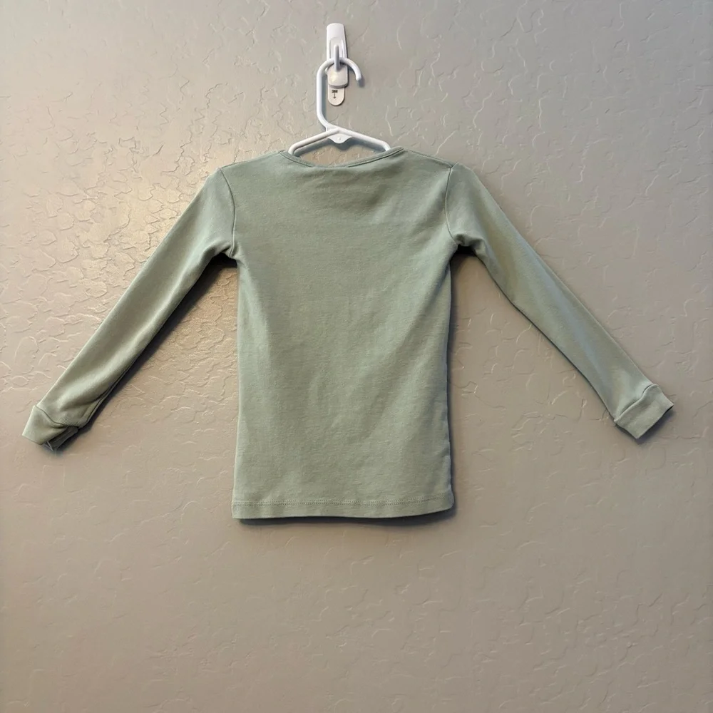 H&M disney green and glitter chip and dale two piece long sleeve pajama set 5t